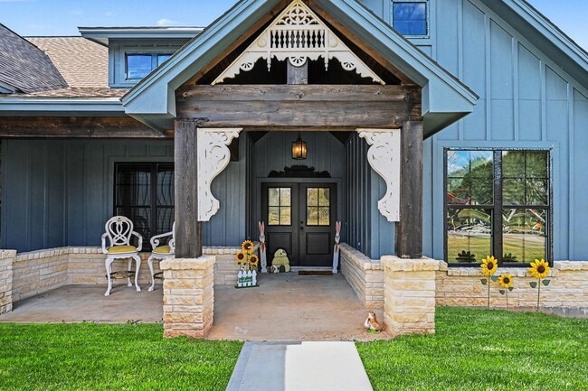 Photo - 444 Mill Rd