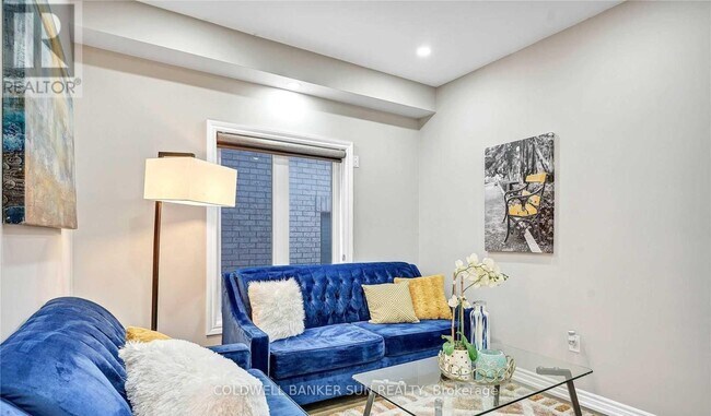 Photo - 41 Faders Dr