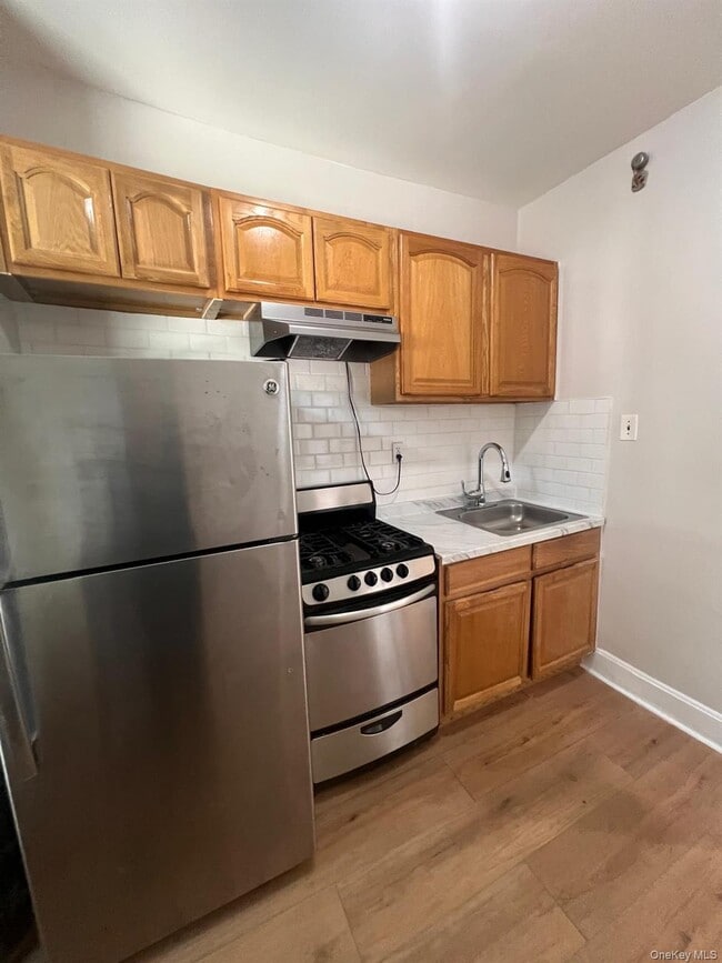81-25 Liberty Ave
