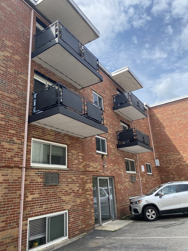 Photo - 15 Euston Rd Condo Unit 2