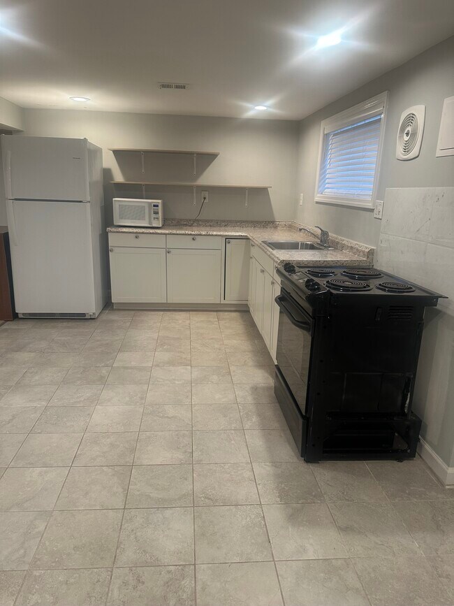 Photo - 3204 Beechcraft Dr