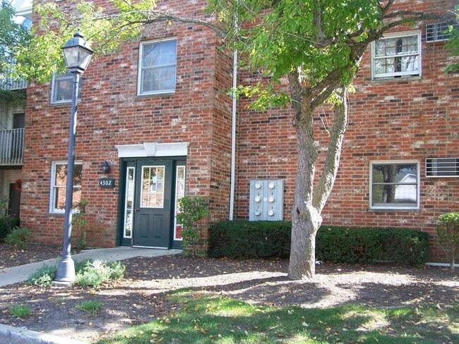 Building Photo - 4302 W Shamrock Ln