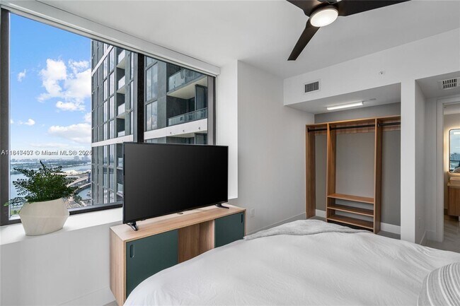 Photo - 159 NE 6th St Unit 3101