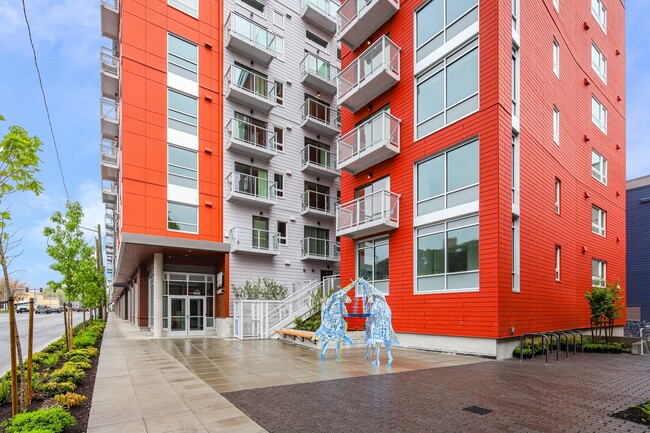 Building Photo - 900 Rainier Rental