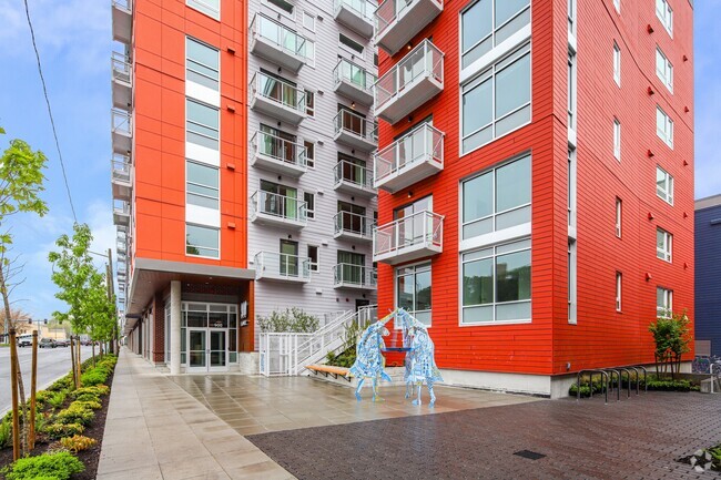 Building Photo - 900 Rainier Rental