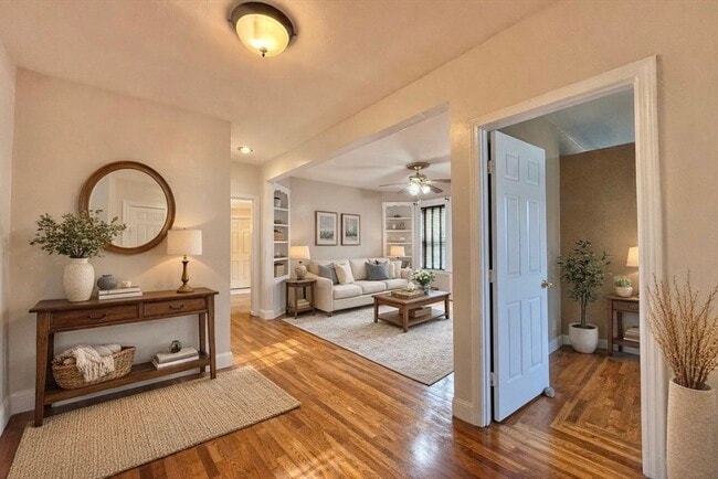 Building Photo - 49 Favre St Unit 2