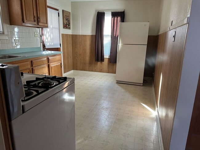 Photo - 13 Aldrich Ave Unit 1