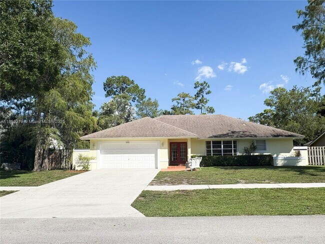 Photo - 730 Daffodil Dr