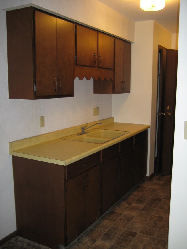 Key Broadway Apartments Winona, MN