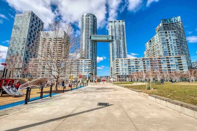 Photo - 153 Dan Leckie Way Unit SI ID1520590P