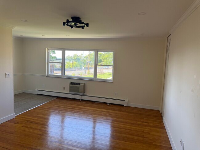Photo - 100 Bergen Blvd Unit 28