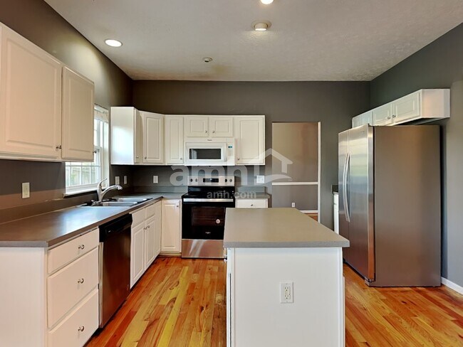 Photo - 7041 Calderwood Dr