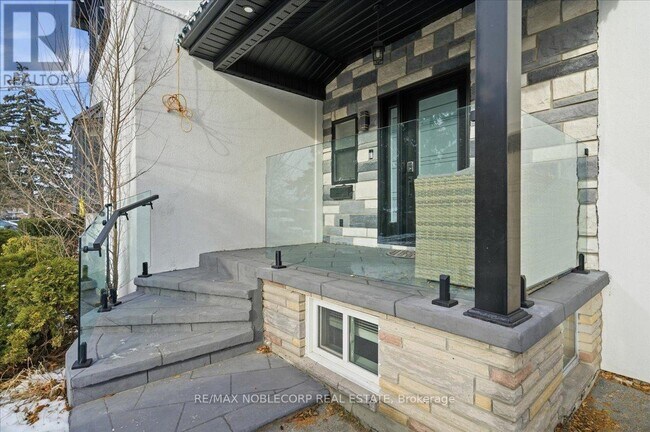 Photo - 18 Florida Crescent