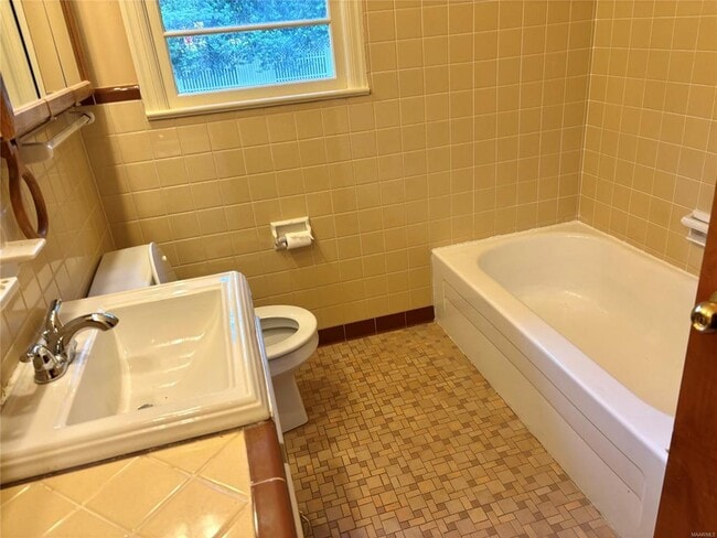 Photo - 1024 Gaddis Ave