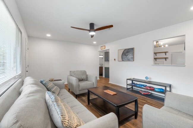 2734 Beloit Dr Unit SI ID1472877P