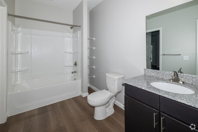 1BR, 1BA-750SF -Bathroom