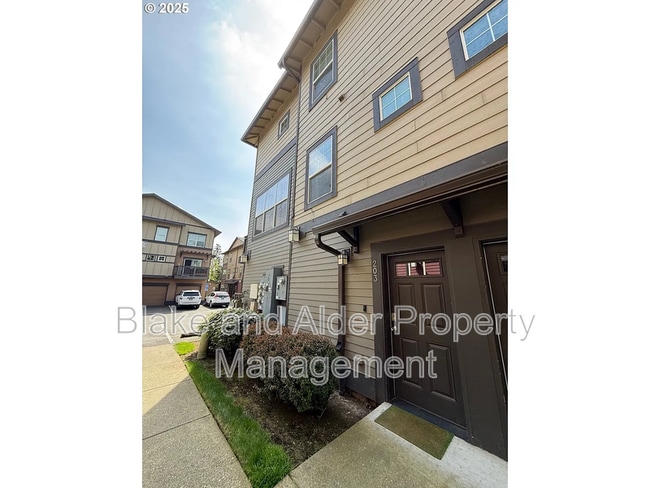 Building Photo - 22832 SW Forest Creek Dr Unit 203 Rental