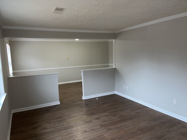 Photo - 4833 Scottsdale Ave