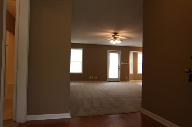 Photo - 415 Faulkner Dr