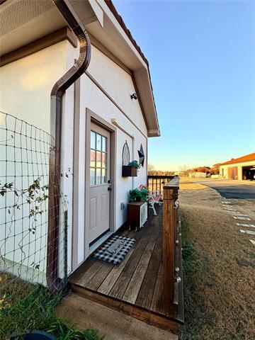 Photo - 925 Honeysuckle Ln