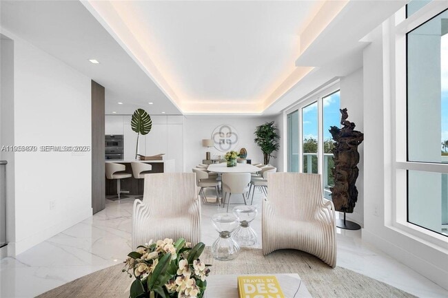 Photo - 100 South Pointe Dr