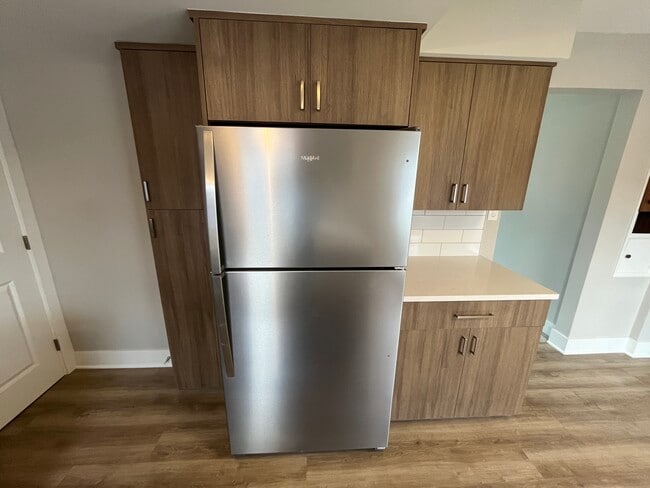 Photo - 393 W 20th St