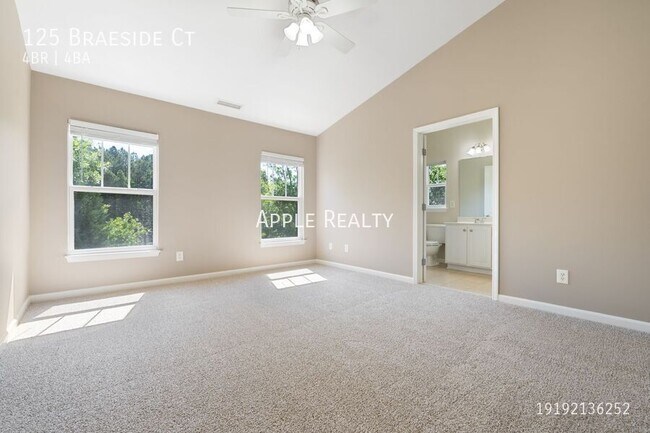 Photo - 125 Braeside Ct