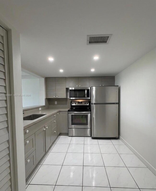 Photo - 2055 SW 122nd Ave Unit 327