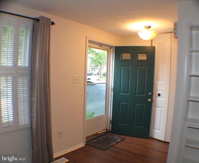 7915 Tyson Oaks Cir
