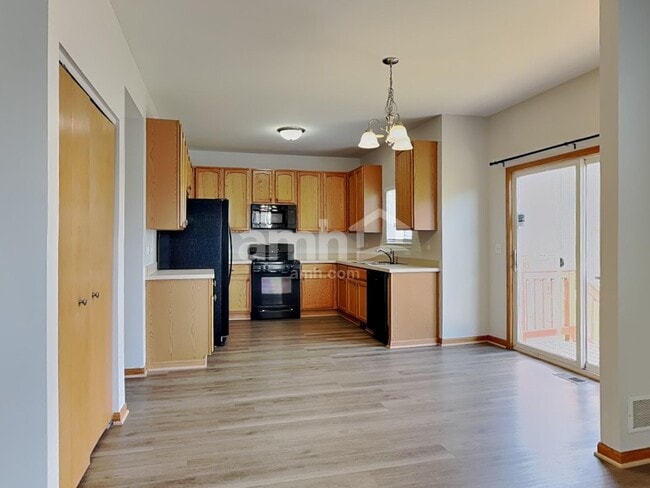 Photo - 1204 Stonecrop Ln