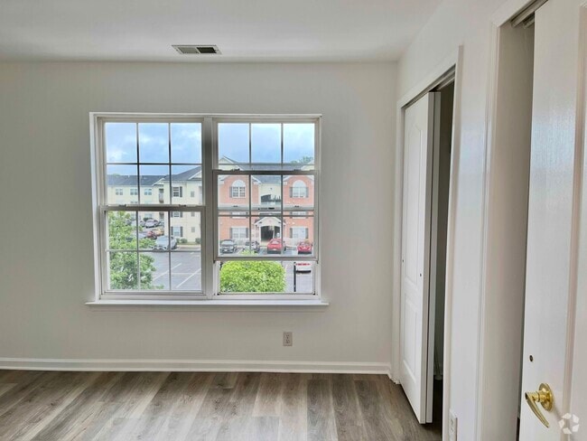 Building Photo - 733 Cedar Ct Unit 733 Rental