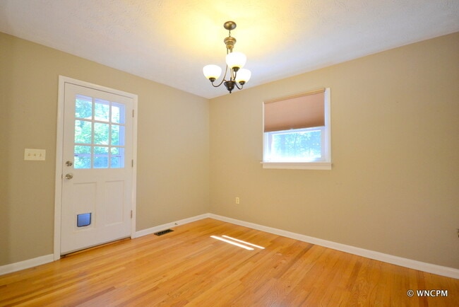 Photo - 17 Laurel Park Dr