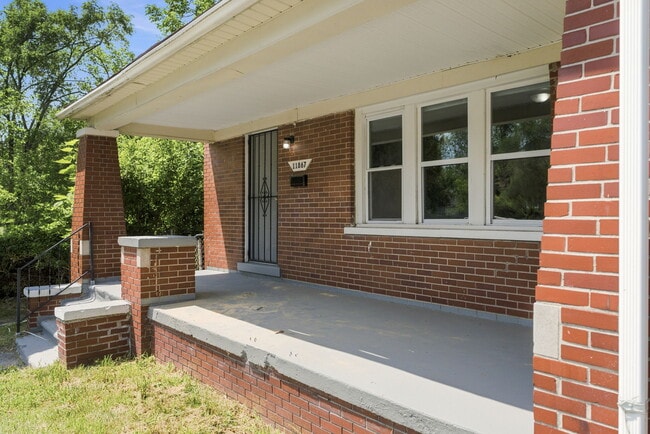 Photo - 11867 Elmdale St