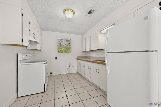 Photo - 1 Frindik Ln