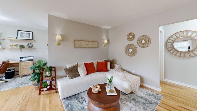Photo - Metropark Station Apartments