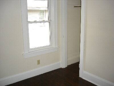 Photo - 541 Griffith Ave SW