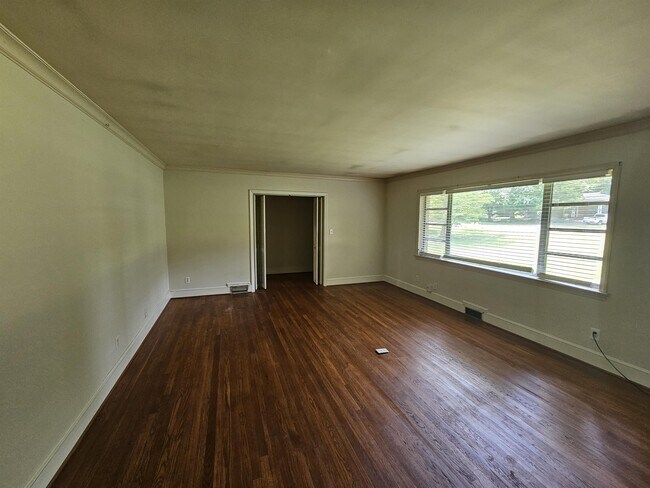 Photo - 7604 Shady Ln