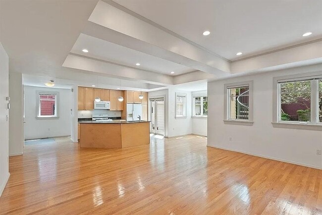 Photo - 122 Hamilton St