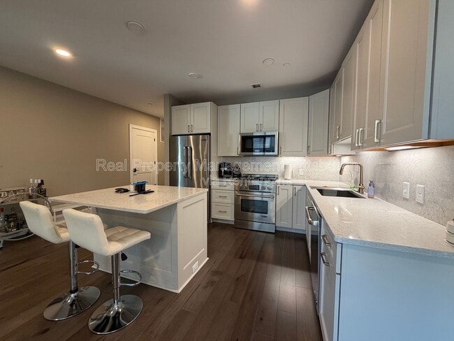 Photo - 350 Oliver Ave Unit 905