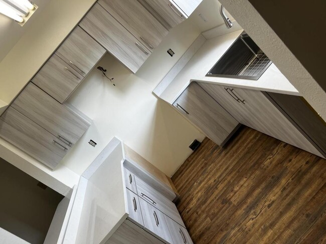 Building Photo - 110 E Washington St