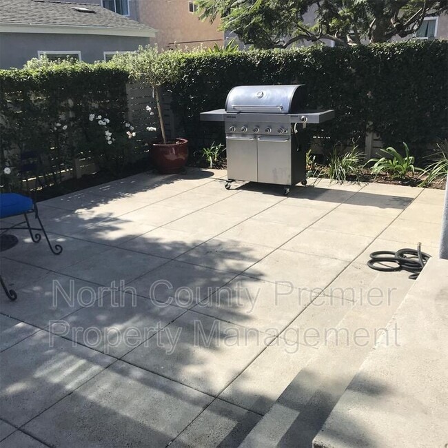 Photo - 2245 Garnet Ave Casa