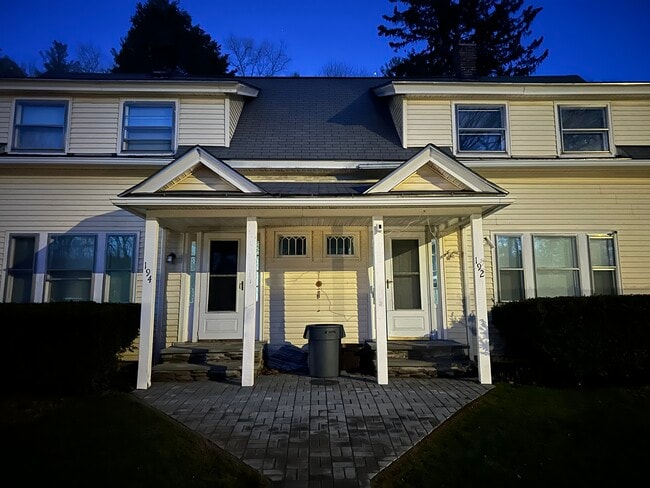 Photo - 192 Chapel St