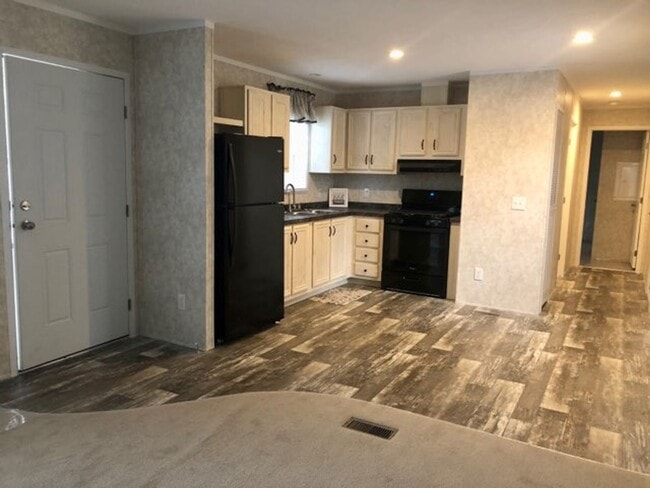 Building Photo - Marybelle Estates MHC