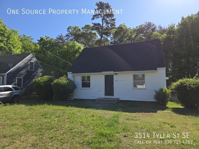 Building Photo - 3514 Tyler St SE