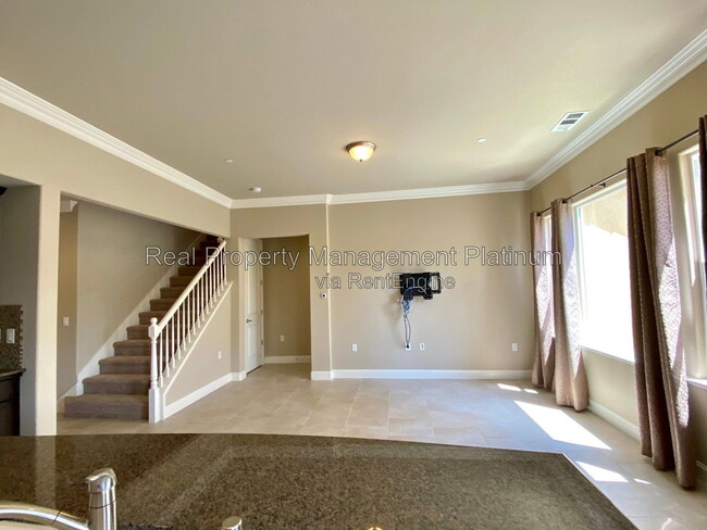 Photo - 2141 W Juliet Way