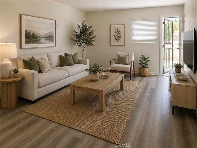 Building Photo - 36947 Melrose Dr Unit 4