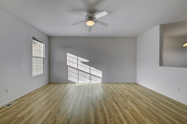 Photo - 10535 Country Park Point