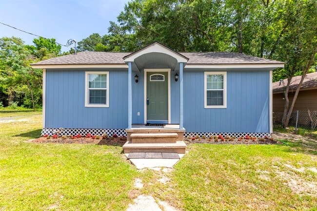 Building Photo - 410 Martin Luther King Dr Rental