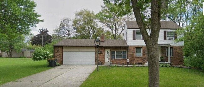 Photo - 4425 N 105th St