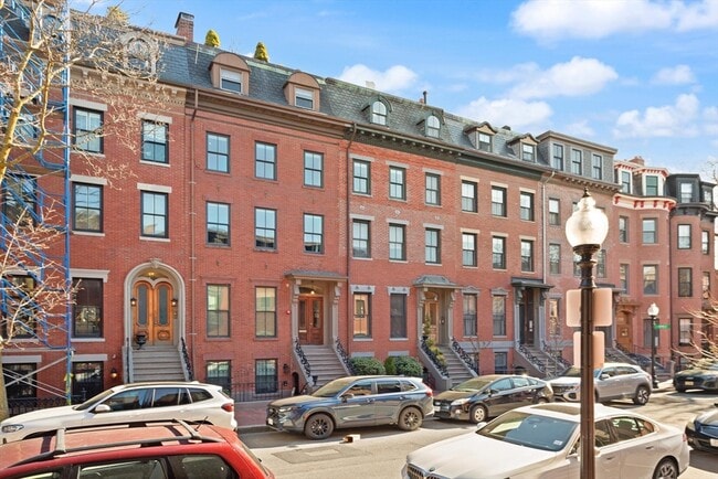 Photo - 19 Milford St Unit 3